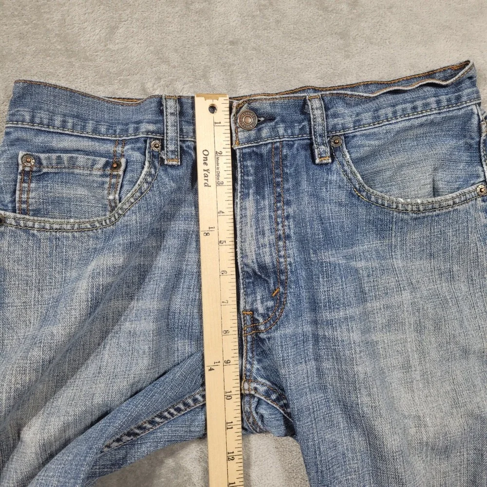 Levi's Jeans Mens 31x32 Blue 505 Straight Fit Distressed Frayed Denim Pants Y2K
